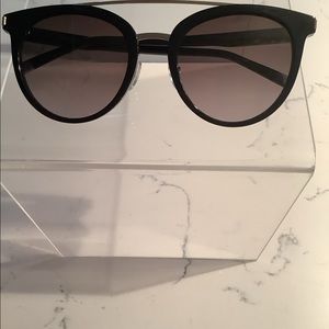 NWOT Calvin Klein women’s sunglasses